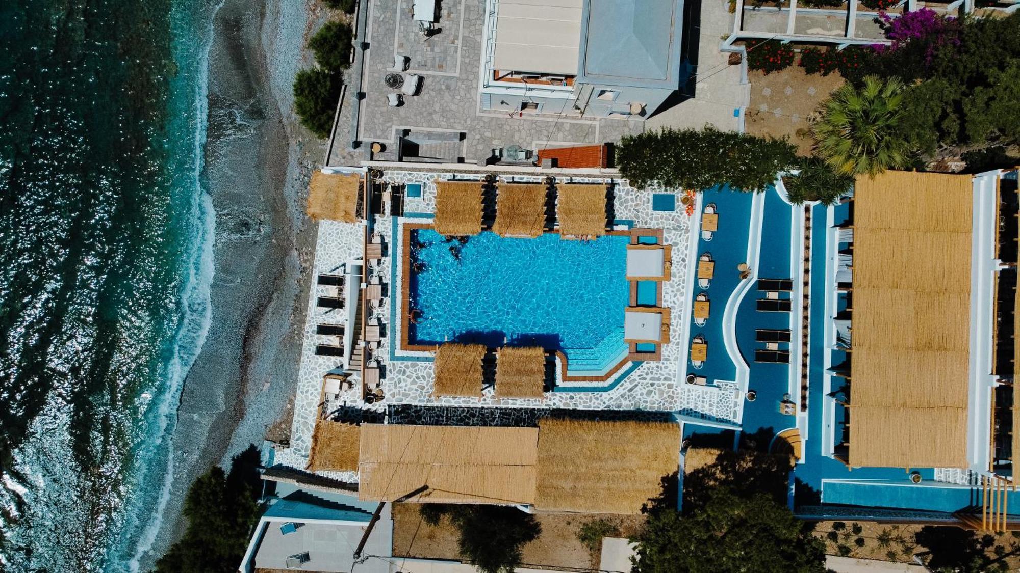 Spongia Hotel Suites & Spa Myrties Екстериор снимка