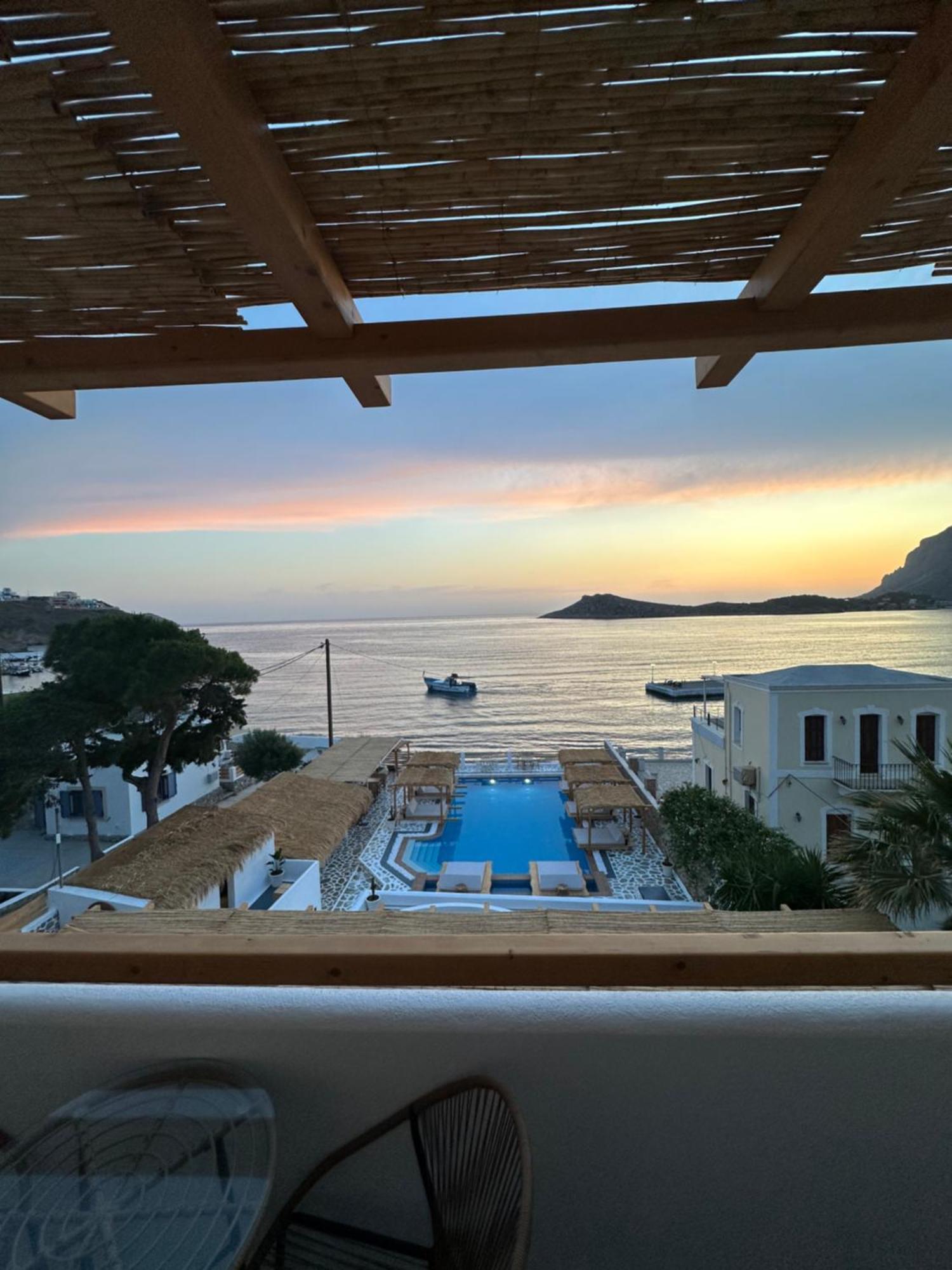 Spongia Hotel Suites & Spa Myrties Екстериор снимка